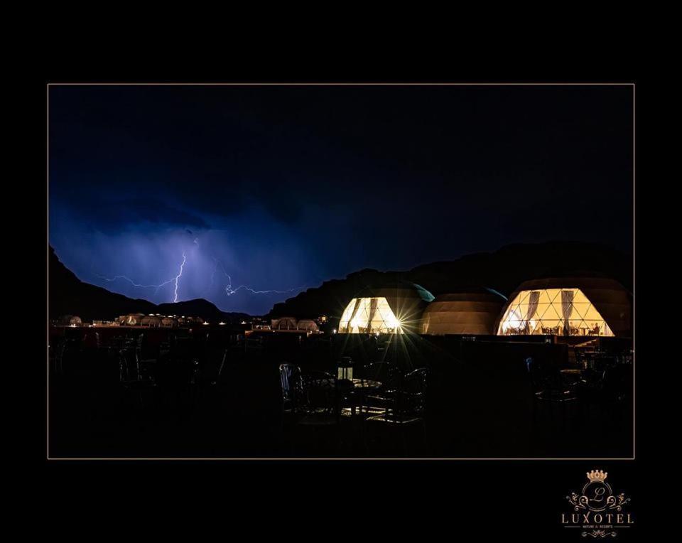 Wadi Rum Ufo Luxotel Exterior foto